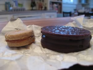 Two kinds of alfajores