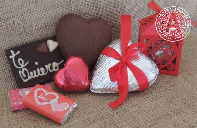 Milena Chocolates Valentine's Day pack courtesy of Milena Chocolates